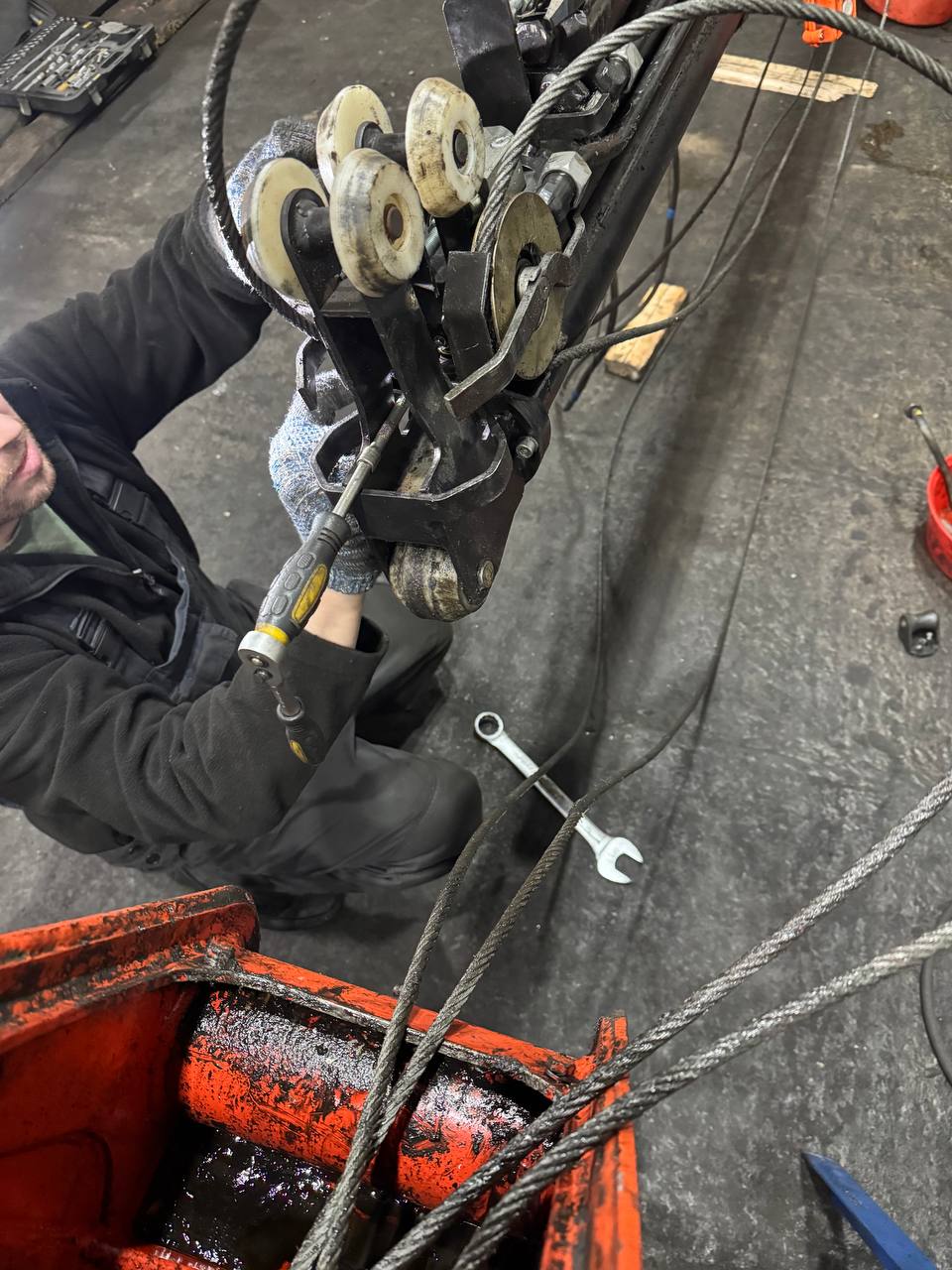 Канатно-блочная часть: обслуживание