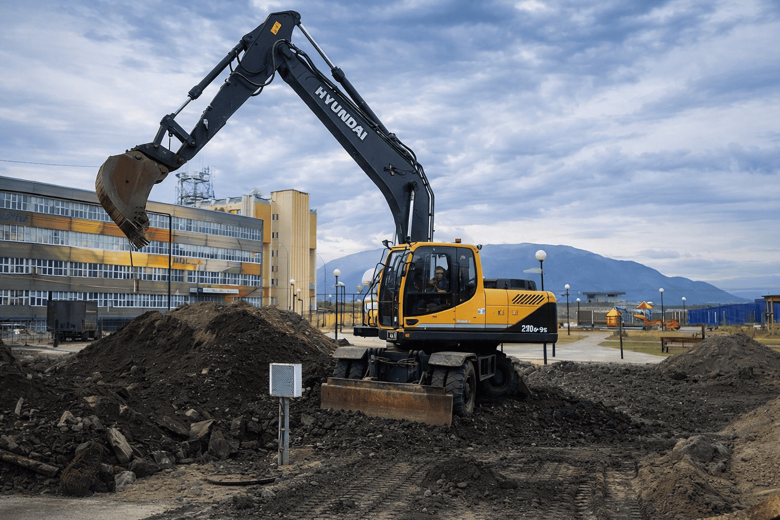 Колесный экскаватор Hyundai R210W-9S — ПРОМТЕХ